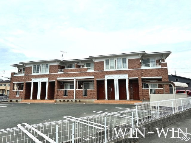 ストラーレ 牛川