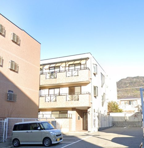 VILLA WEST六甲の外観