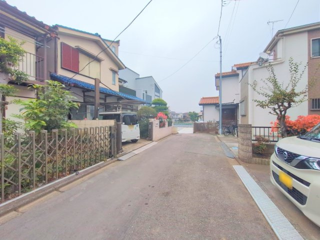 富士見市関沢３丁目の新築一戸建の前面道路含む現地写真|西側約4.2ｍの前面道路