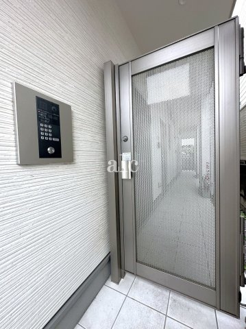 ブライトステージ上高田のエントランス