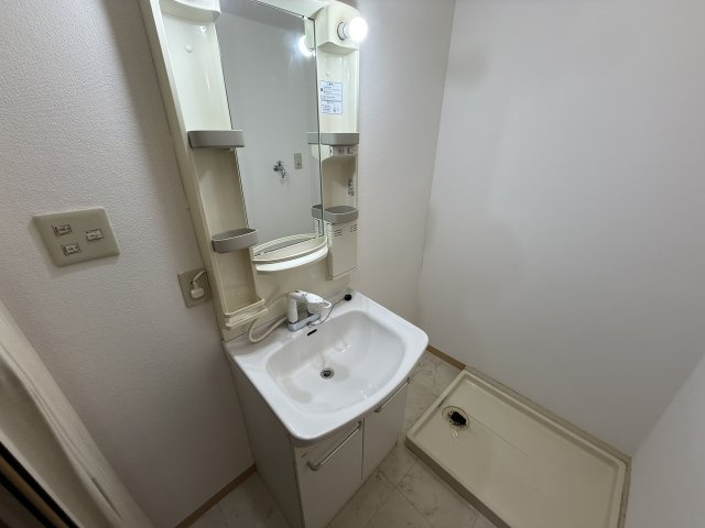 メゾン稲津のエントランス