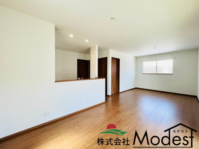 高崎市浜尻町の居間・リビング|家具の配置も考えやすいLDK♪