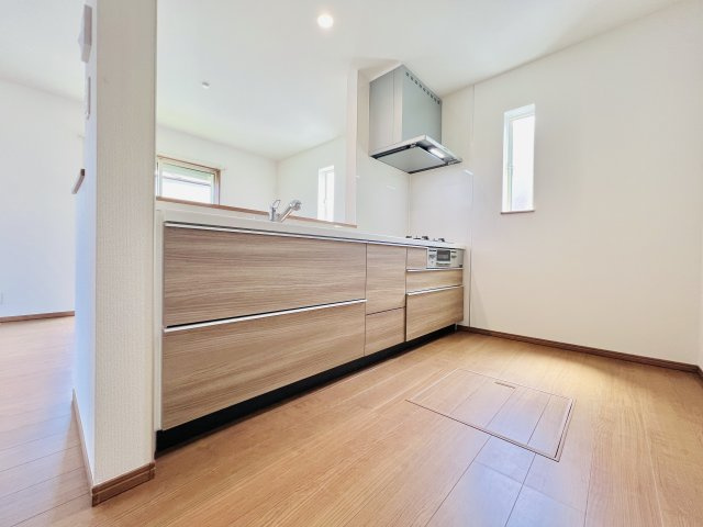 高崎市浜尻町のキッチン|作業スペースも広く、お料理も快適に♪