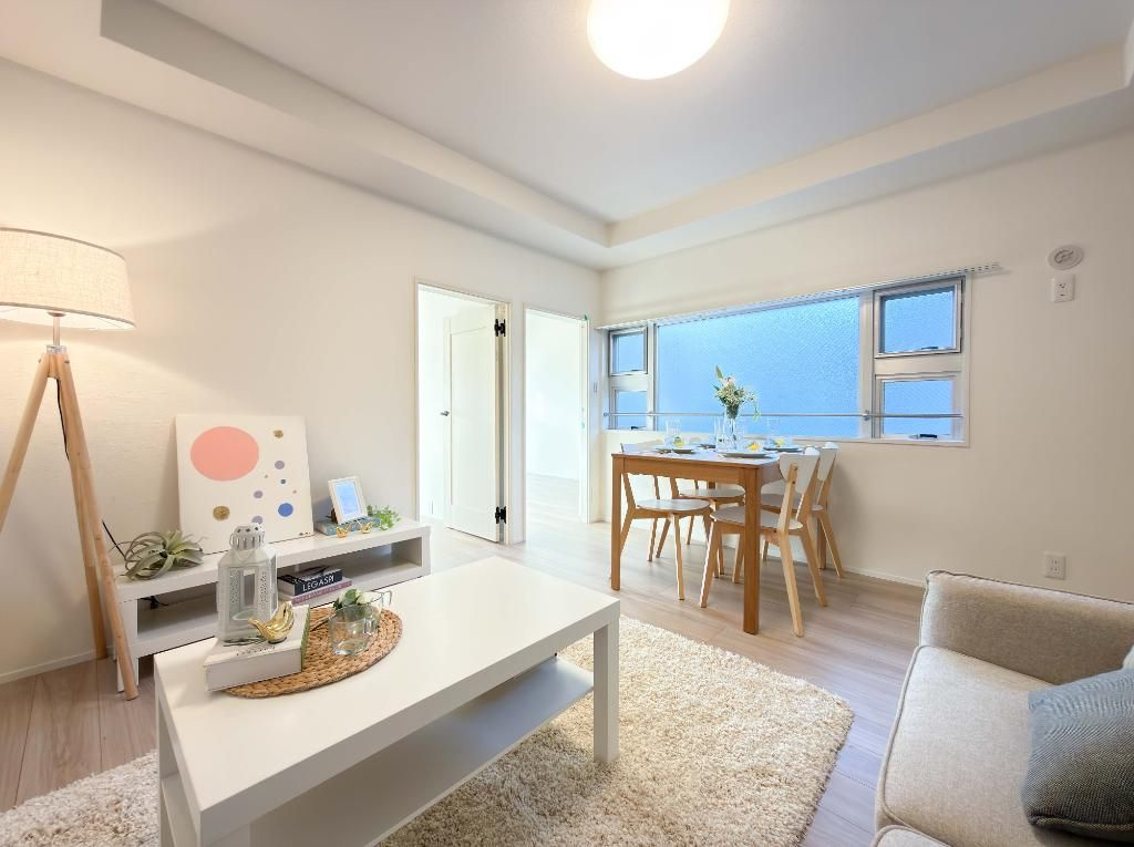 調布市下石原３丁目の中古マンションの居間・リビング