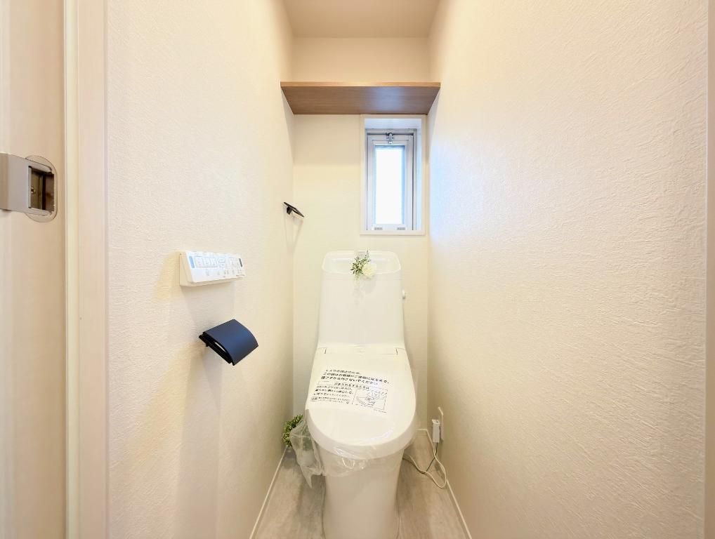 調布市下石原３丁目の中古マンションのトイレ