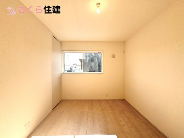 リーブルガーデン　第1小山中久喜　１号棟の洋室|広々とした洋室です♪お子様の成長に伴って増えていく荷物にも対応できます！
