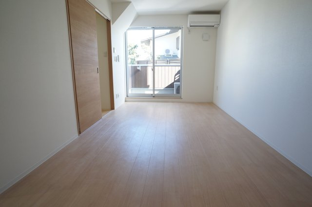 フルール宝塚Ⅱの居間・リビング