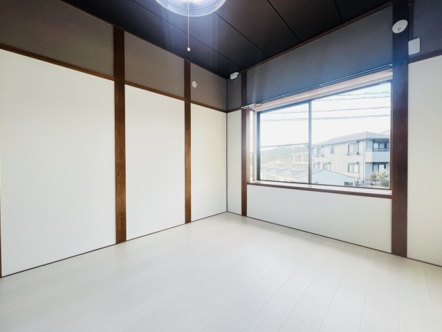 妙法寺字牛ノ子戸建の寝室