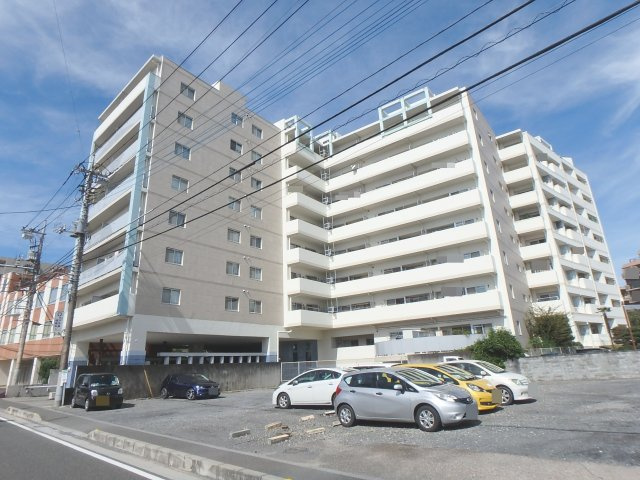 プルミエール入間シティの外観