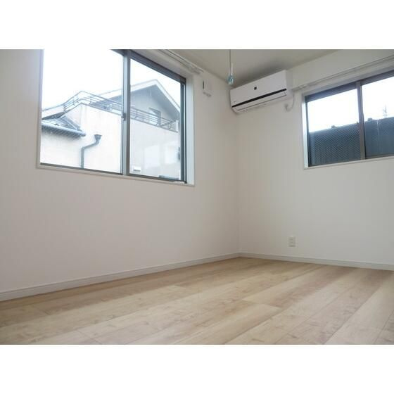 グランドール足立の居間・リビング