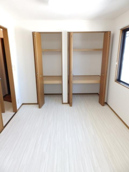 ソシア寿正の収納|５．３帖洋室