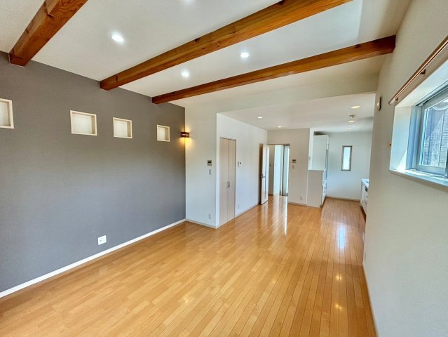 三和町戸建の居間・リビング