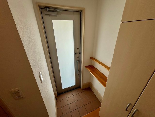 三和町戸建の玄関