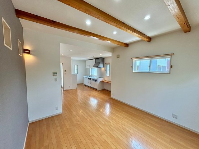 三和町戸建の居間・リビング