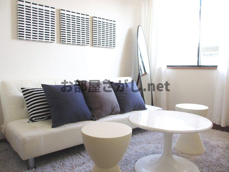 【通勤／通学に便利なエリア！】エスペランサ大塚の居間・リビング