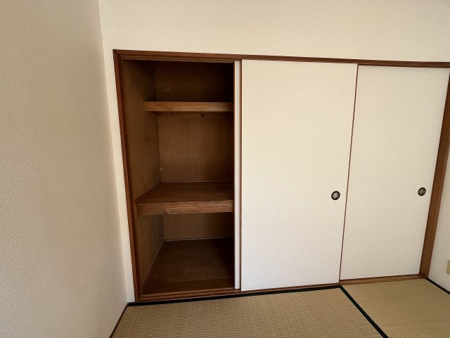 サンマーブルの収納|６帖和室　収納