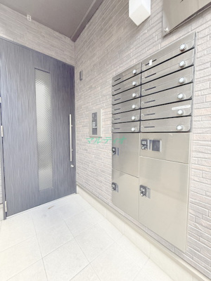 【エントランス】 | ラルーチェ