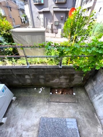 イソハイツのバルコニー