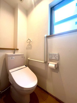 【トイレ】 | ■100万円値下げしました■空家になりました■茨木市大池２丁目 | ■トイレは２ヶ所あり便利です。