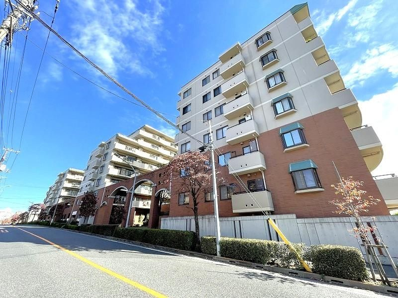 調布市国領町７丁目の中古マンションの外観