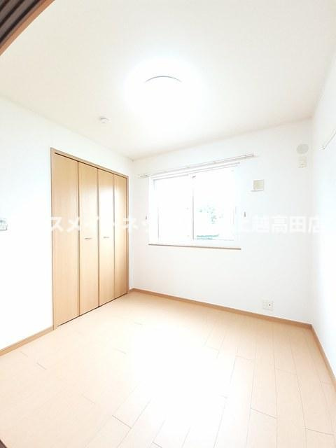 サン　スツールの内装|洋室