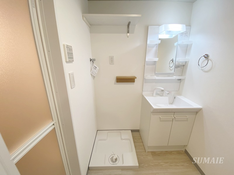 メゾンセリジエの洗面所|洗濯機置き場☆