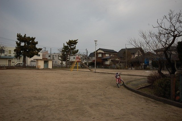 【周辺】 | サン泉ハイツ | すぐ近くの公園です。