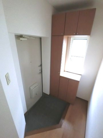 【玄関】