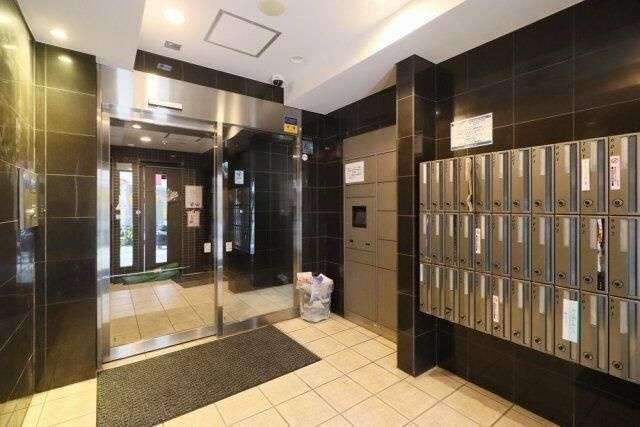 レガリアタワーレジデンスのエントランス