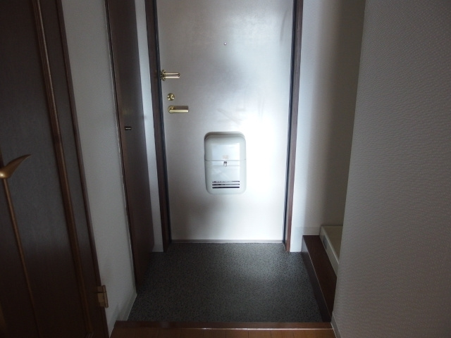 グランデュール46の玄関