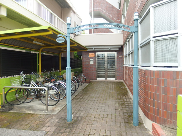 グランデュール46のエントランス