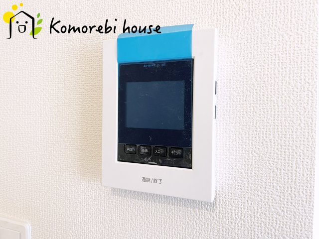 上尾市原市北1丁目20番　新築一戸建て　Bの防犯設備|モニター付インターホンです