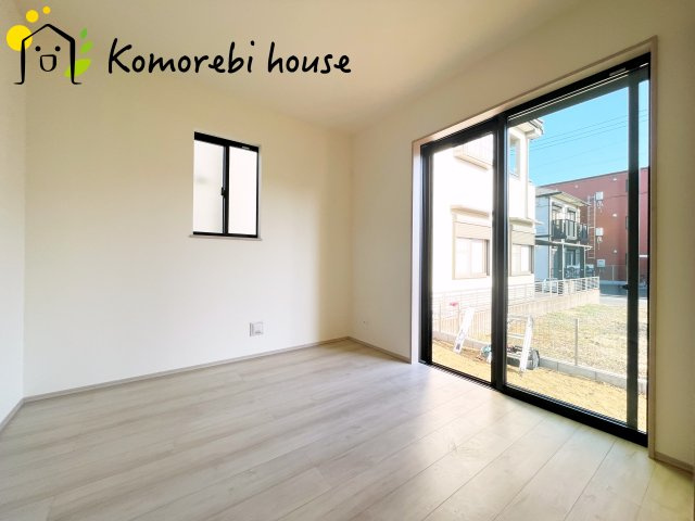 上尾市原市北1丁目20番　新築一戸建て　Bの洋室|落ち着いた色調の洋室です