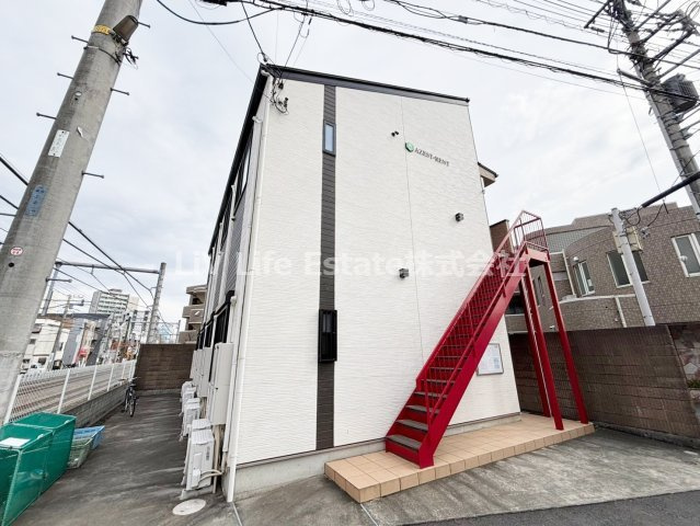 AZEST-RENTひばりが丘 のエントランス