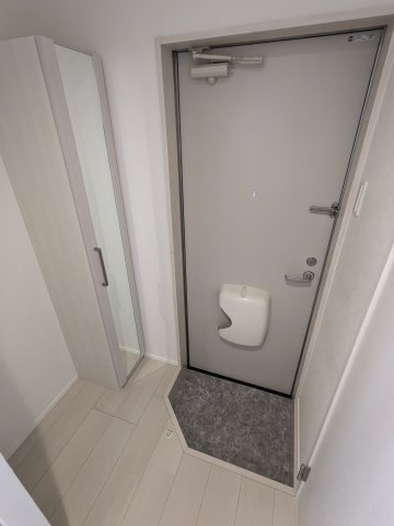 サダルスウドの玄関