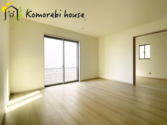 北本宮内　2期　新築一戸建て　ハートフルタウン　Hの居間・リビング|使いやすいリビングです