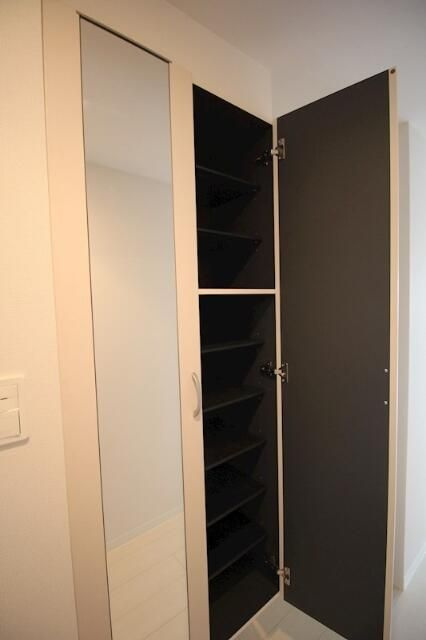 アビタシオン・創の玄関