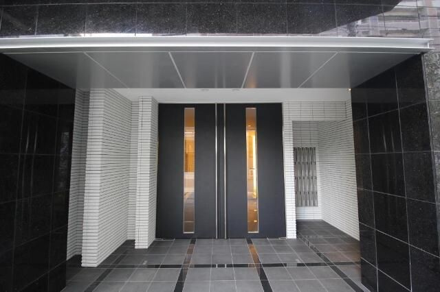 アビタシオン・創のエントランス