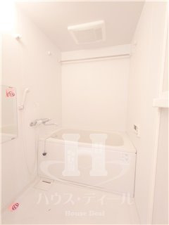 【浴室】 | Lucent Blossom | お風呂で日々の疲れを落としましょう