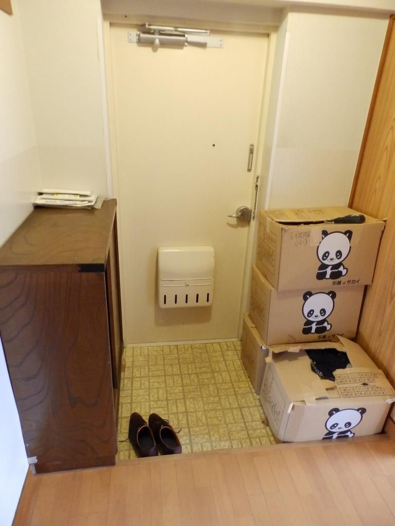 府中市押立町２丁目の中古マンションの玄関