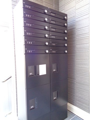 【その他共用部分】 | ラ・カーサ・セレーナ | 宅配ボックス