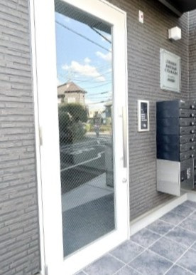 ジーメゾン春日部豊町のエントランス