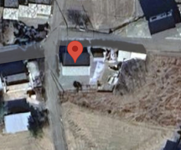 藤岡市東平井1770-2の前面道路含む現地写真