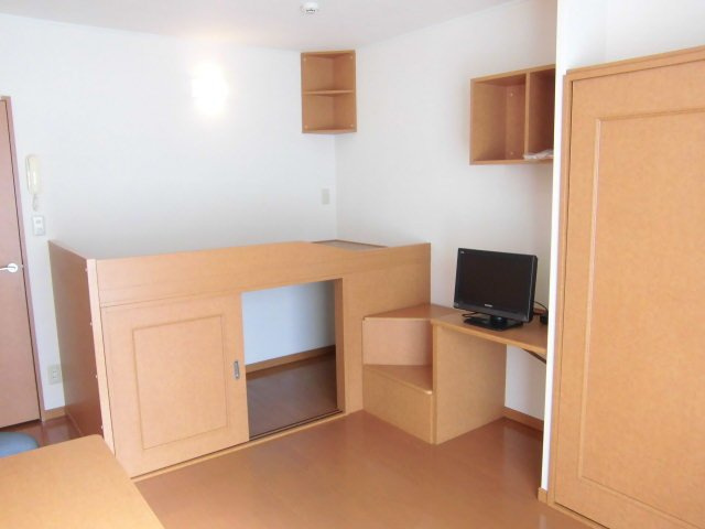 レオパレスオークスの寝室|開放的な寝室です