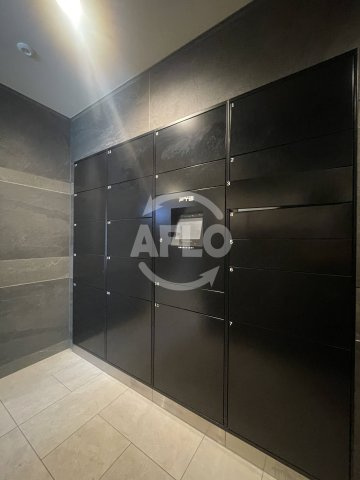 プレサンス東三国エンブレイスの設備|プレサンス東三国エンブレイス　宅配ボックス