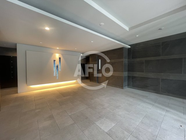 プレサンス東三国エンブレイスのロビー|プレサンス東三国エンブレイス　ロビー