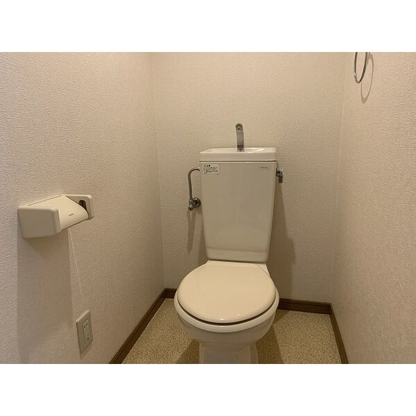 メゾン・ラポールR&Kのトイレ