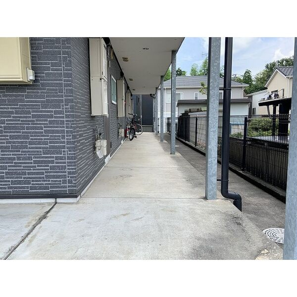 メゾン・ラポールR&Kのエントランス