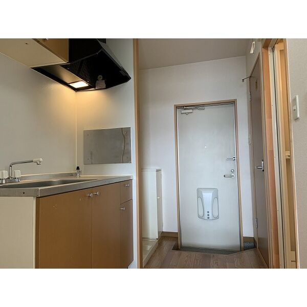 メゾン・ラポールR&Kの玄関