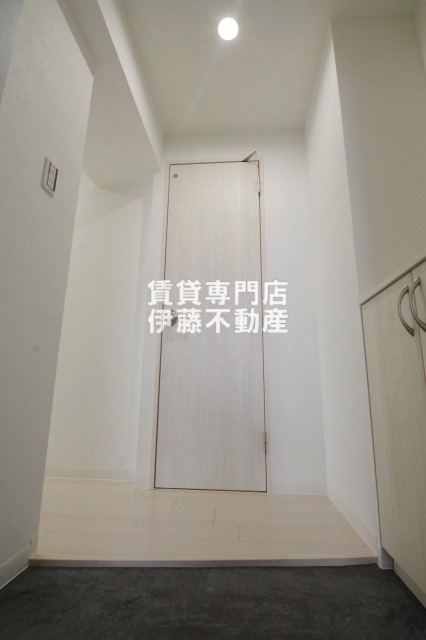 THE RESIDENCE SHIGAHONDORIの玄関